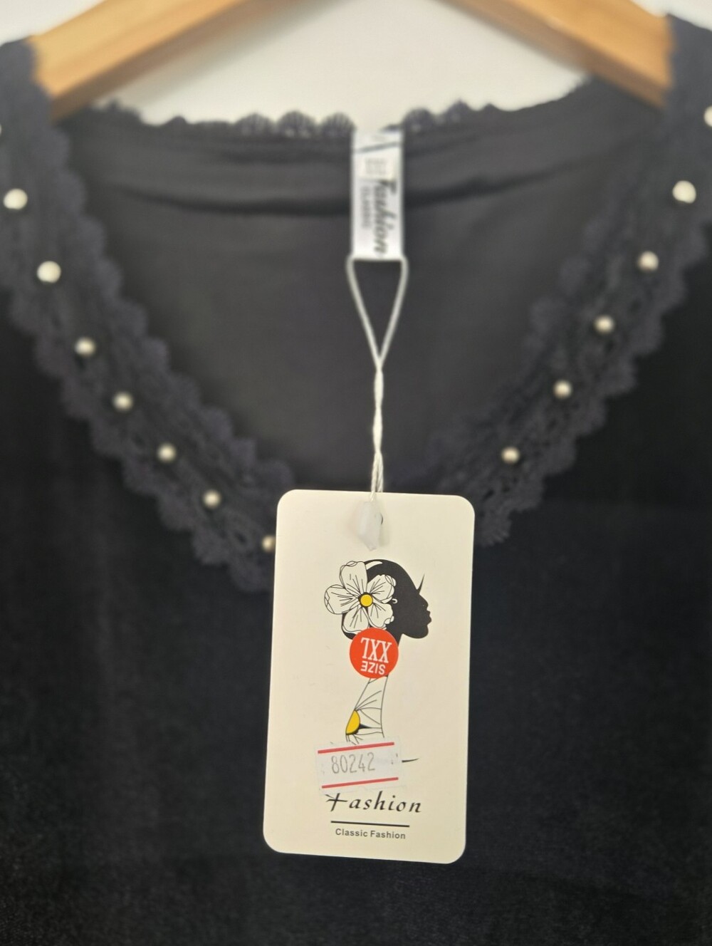 🖤 NWT Black Velvet Butterfly Polka Dot Tunic Top 2X - Picture 6 of 6